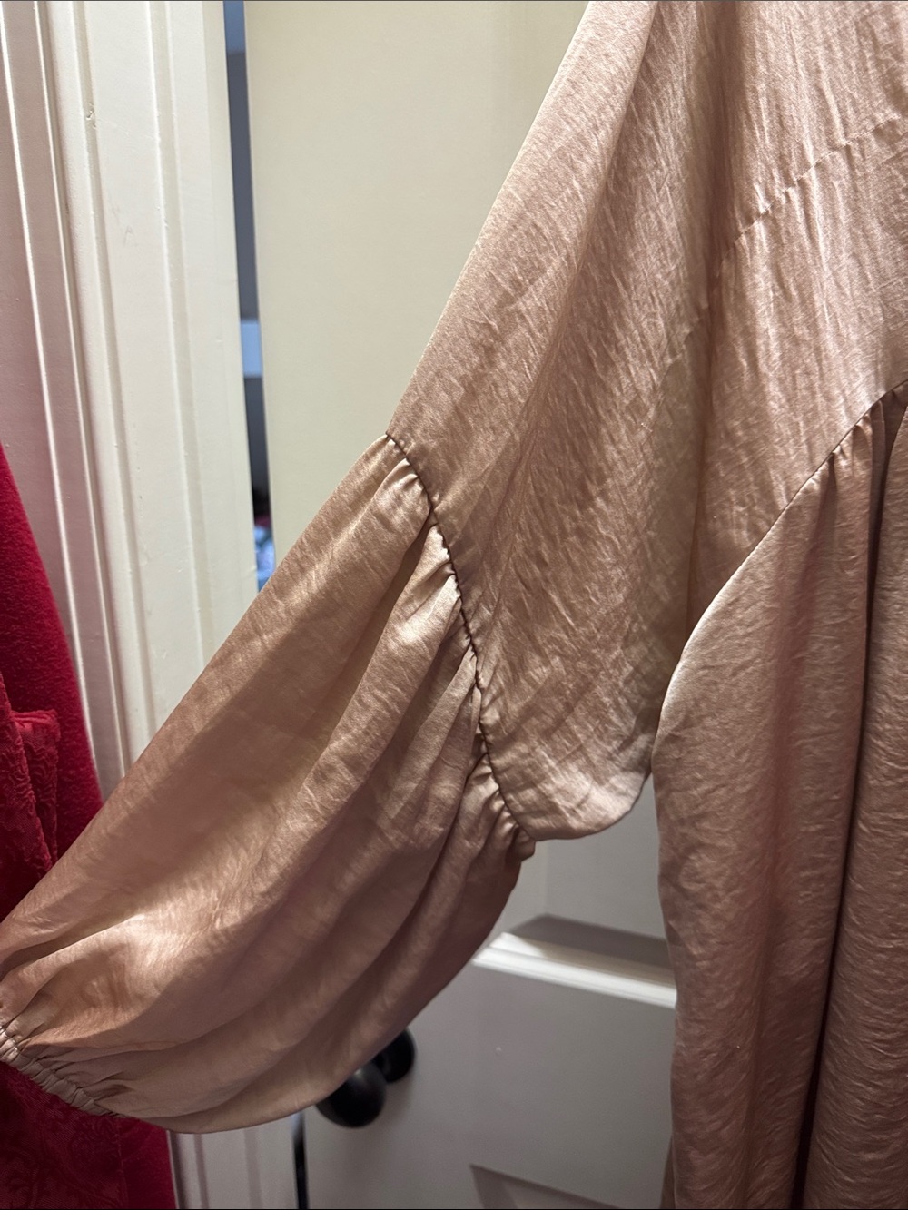 Satin V-Neck Balloon Sleeve Tunic in Blush Taupe - Picture 3 of 7